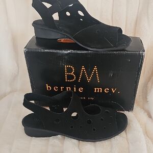 Bernie Mev Black Textured Footwear